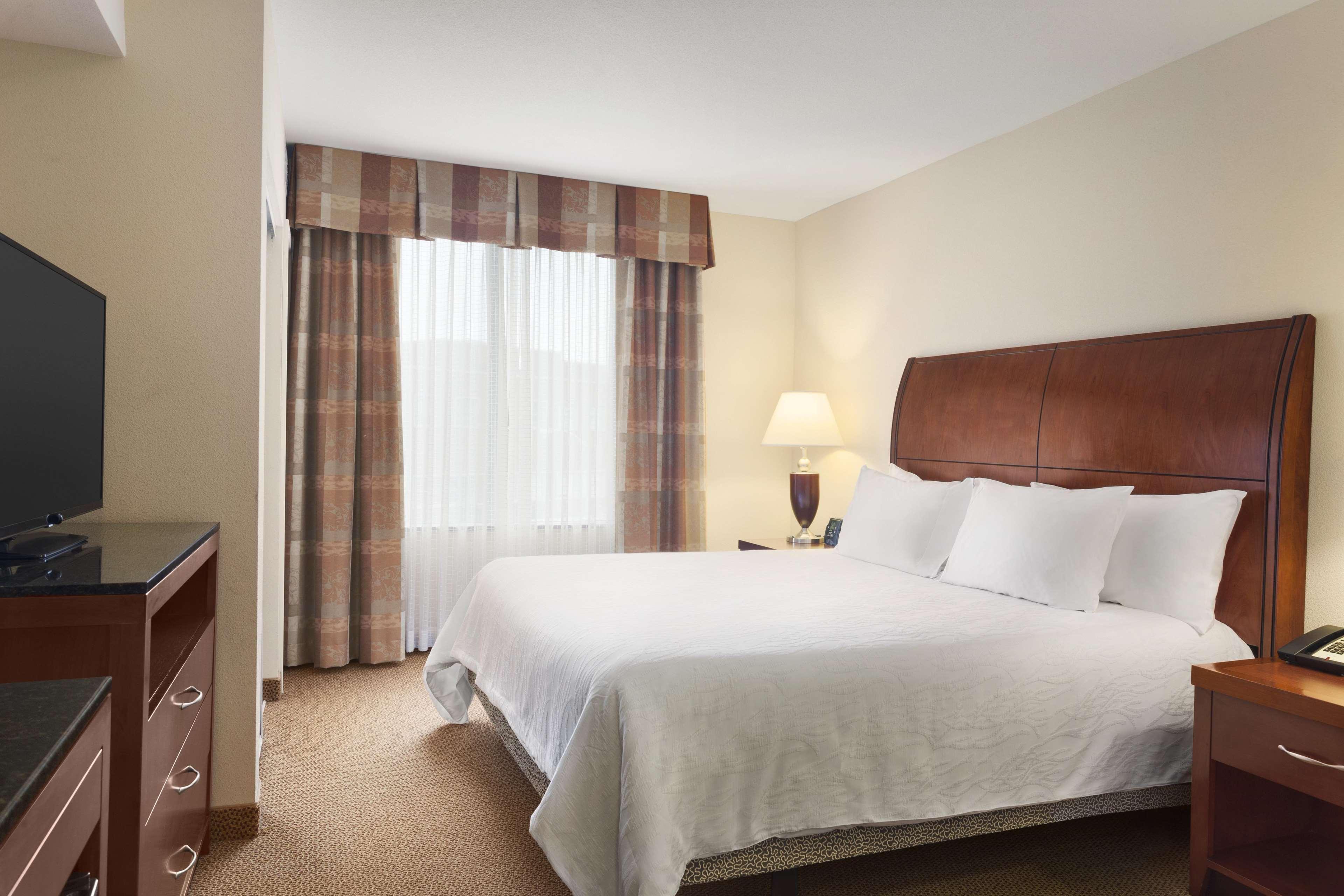 Room, King Bed, Sofa