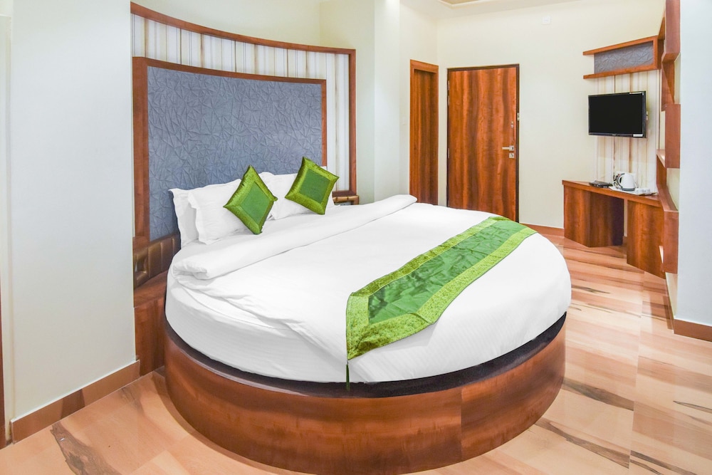 Hotel Saffron 18/50