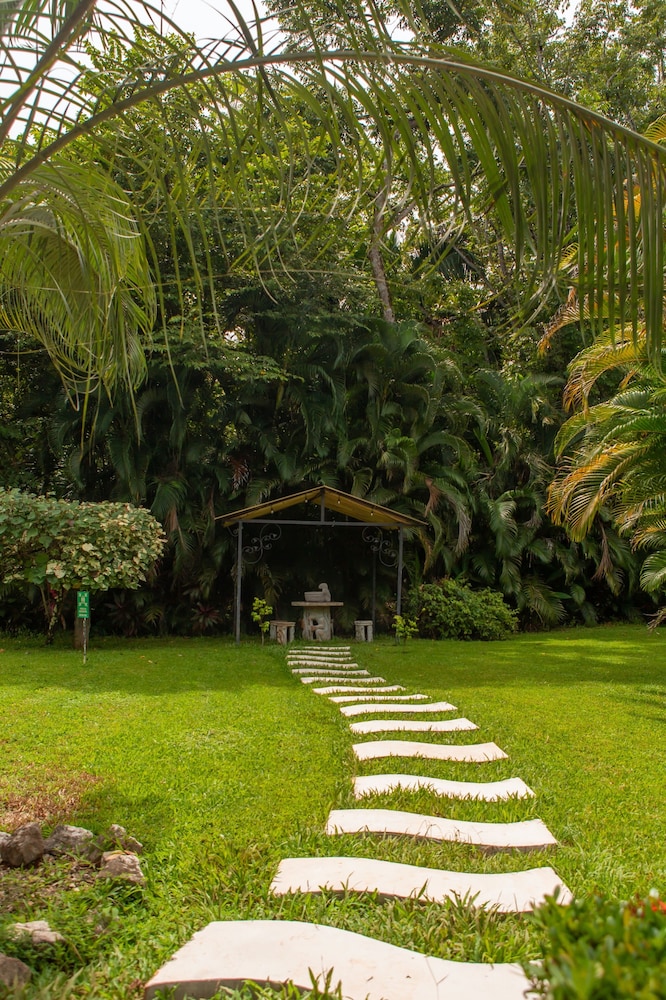 Leyenda Boutique Hotel and Spa 65/67