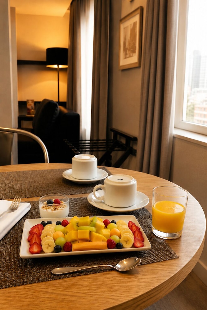Hotel Sommelier Agustinas 42/56