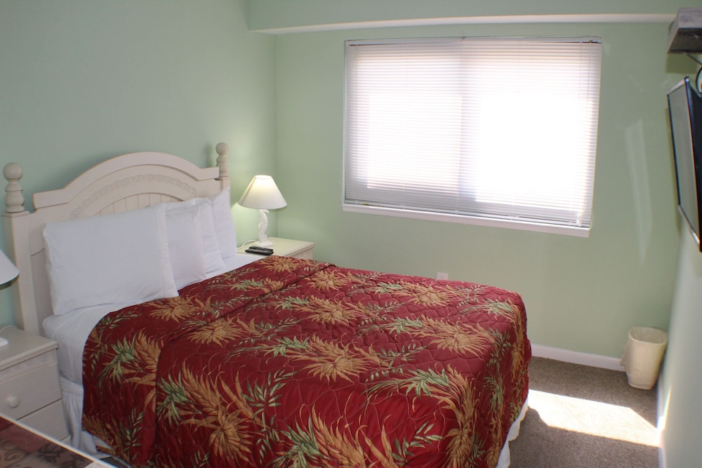 Myrtle Beach Resort by Beach Vacations 51/79