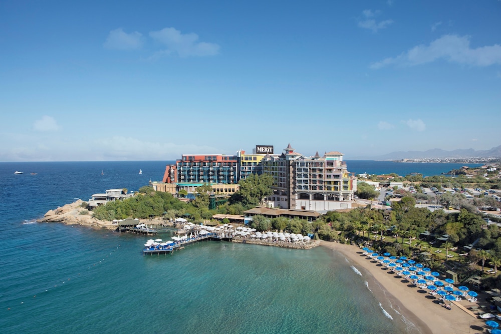 Merit Crystal Cove Hotel Casino & Spa 36/48