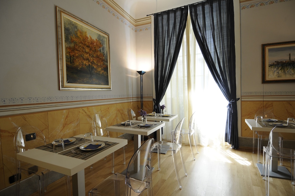 A Palazzo Busdraghi 40/49