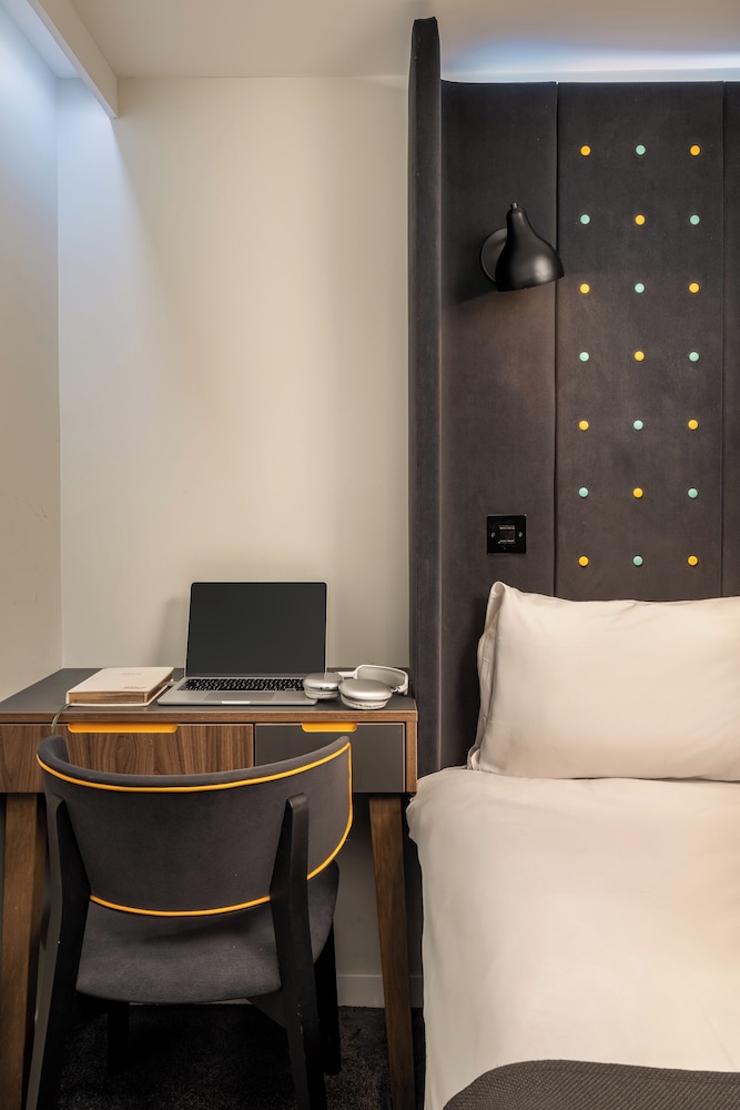 Point A Hotel Paddington 42/50