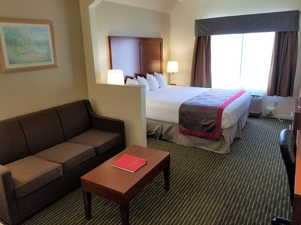 Ramada by Wyndham Bakersfield North 14/44