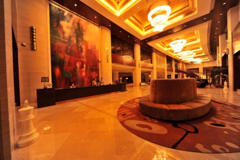 S N Hotel Dalian 8/25