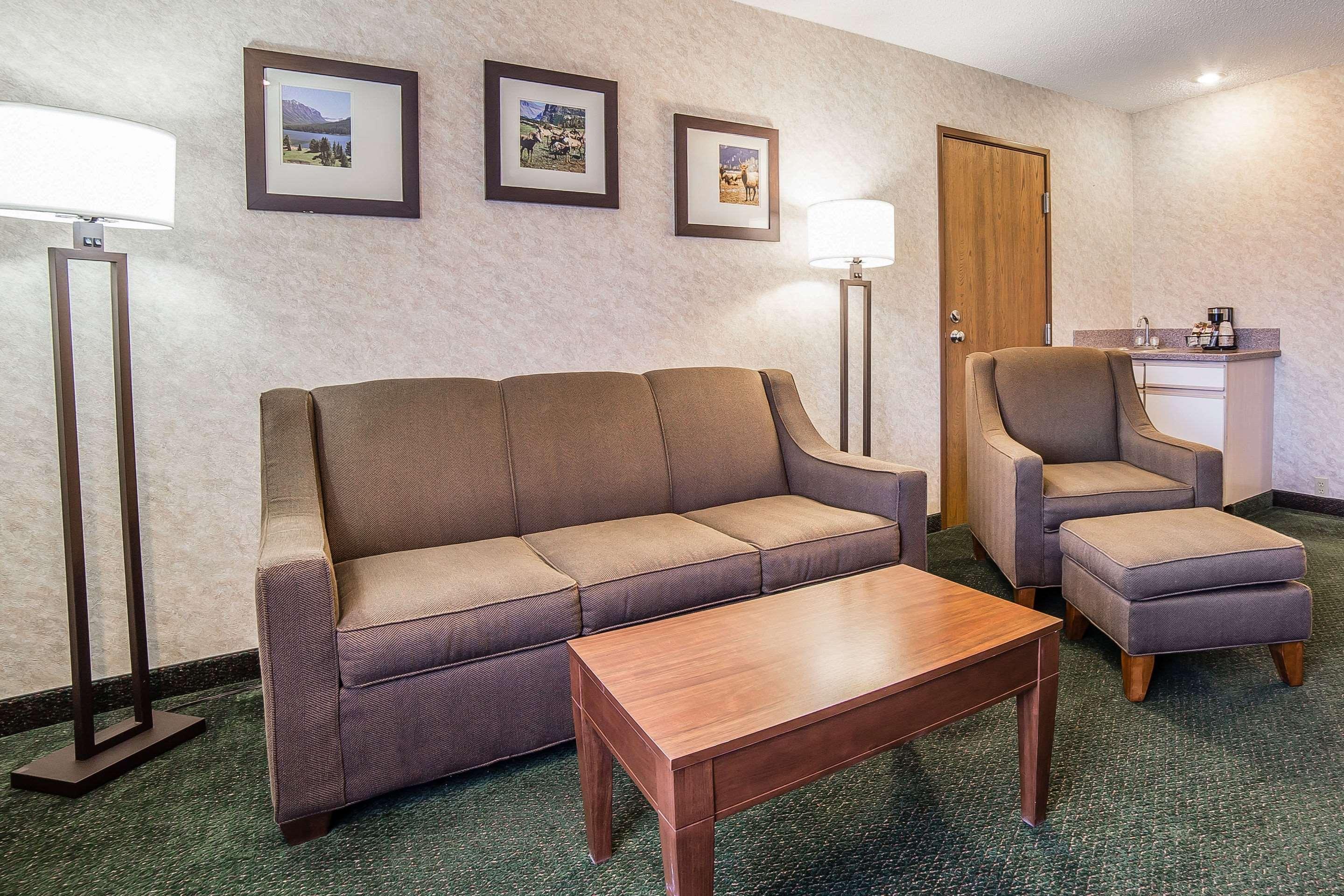 Yellowstone River Inn and Suites 35/47