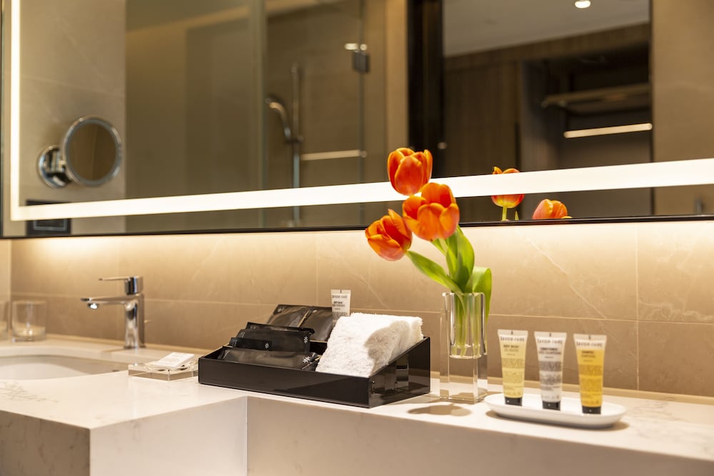غرفة ديلوكس ثلاثية بثلاثة أسرّة مع سرير إضافي، Carlton Hotel Bangkok Sukhumvit 7/7