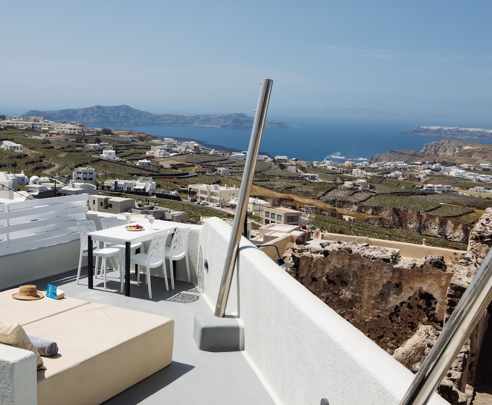 Santorini Dreams Villas 40/50