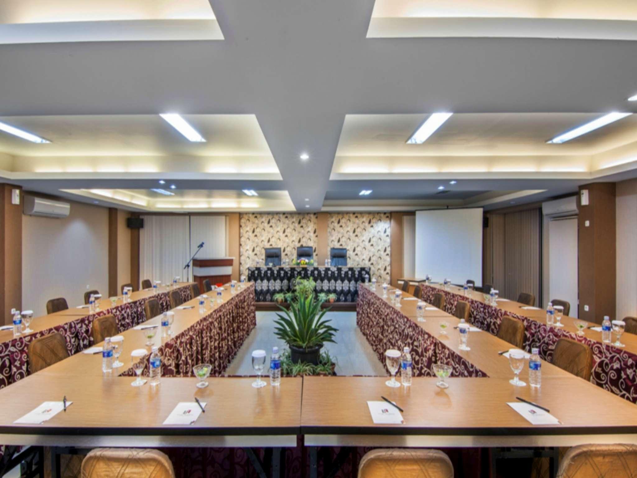 The Rizen Hotel 16/22