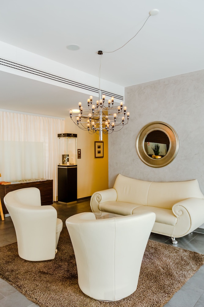 Aqua Aurelia Suitenhotel 35/69