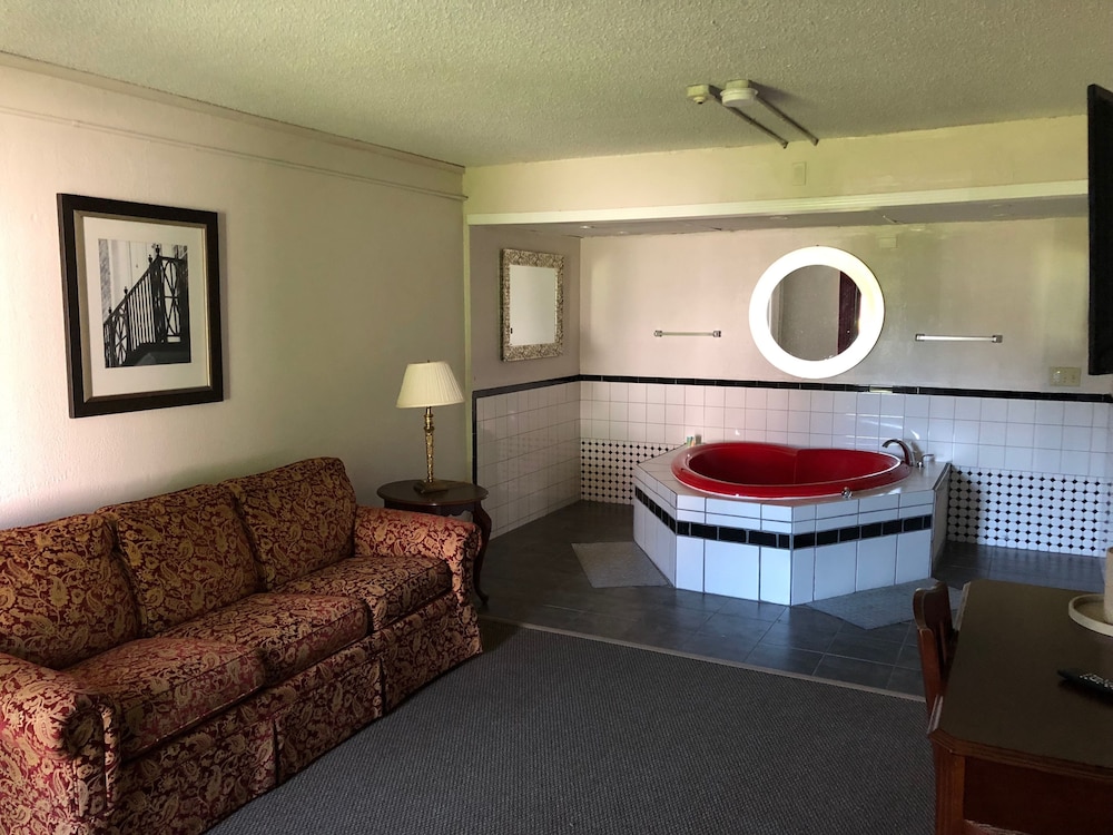 New Bedford Inn Suites 54/69