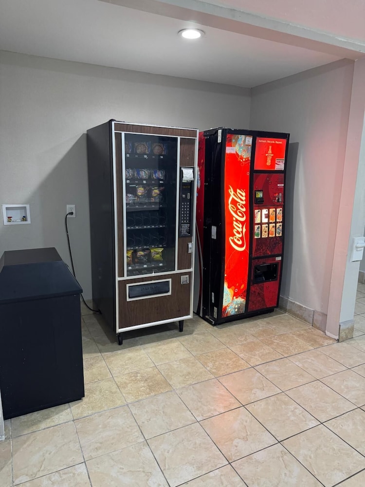 Executive Inn & Suites Baker 9/28