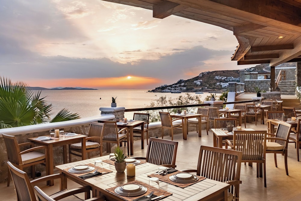 Saint John Hotel Villas and Spa 93/107
