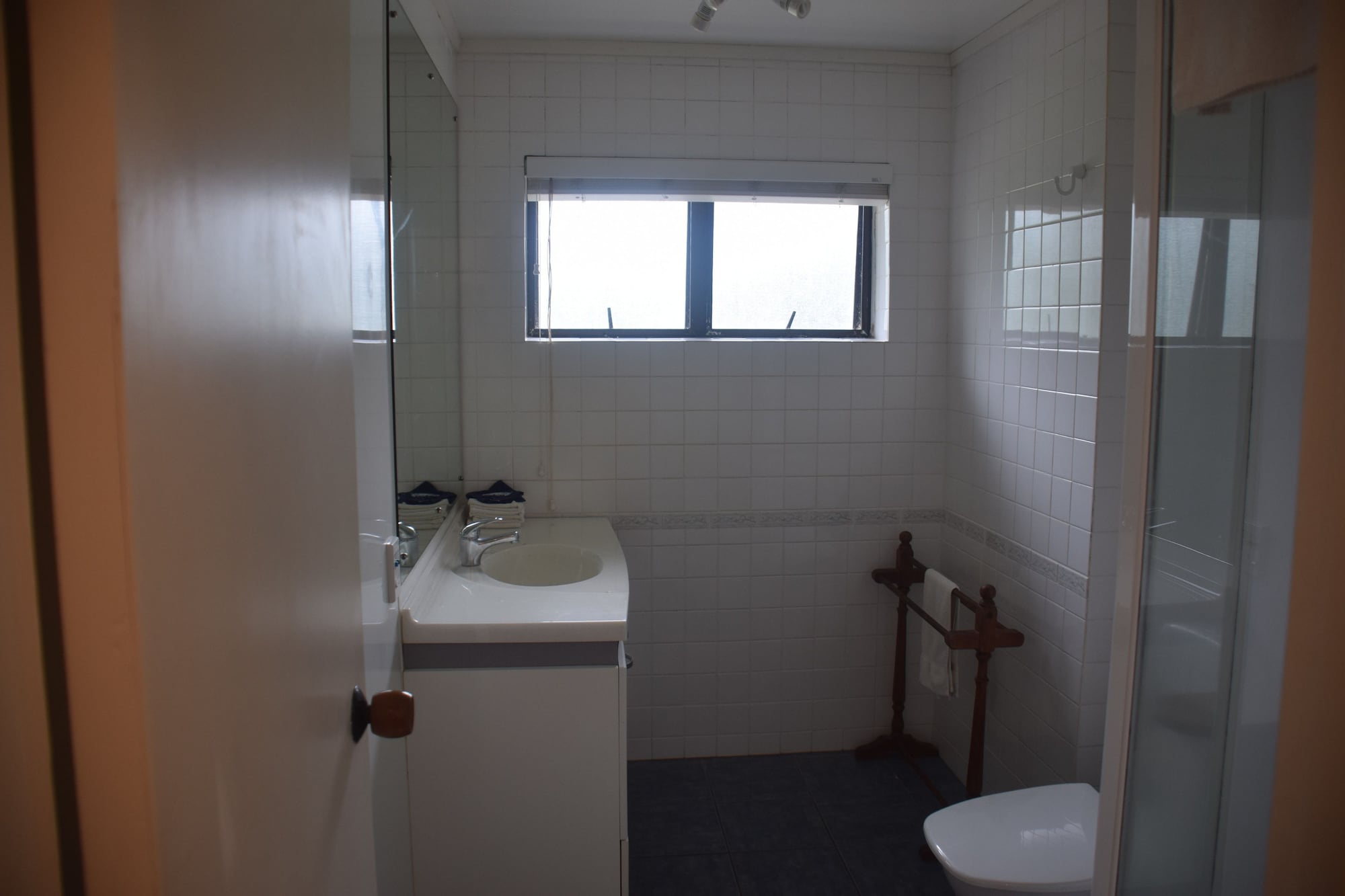 3 BEDROOMS, APARTMENT, LAGOON VIEW
