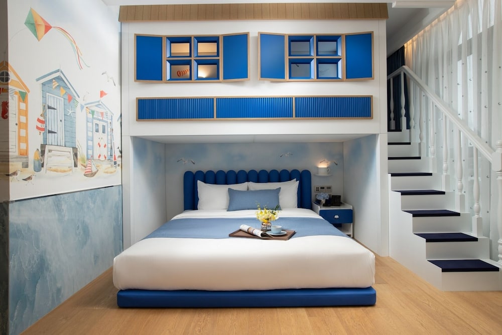 Kids Bunker, King Bed