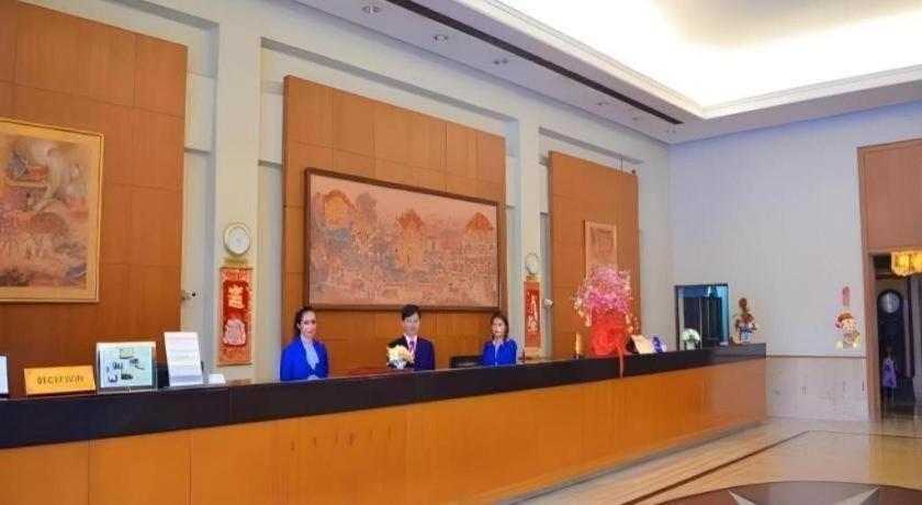 Grand Plaza Hotel Hat Yai 8/50