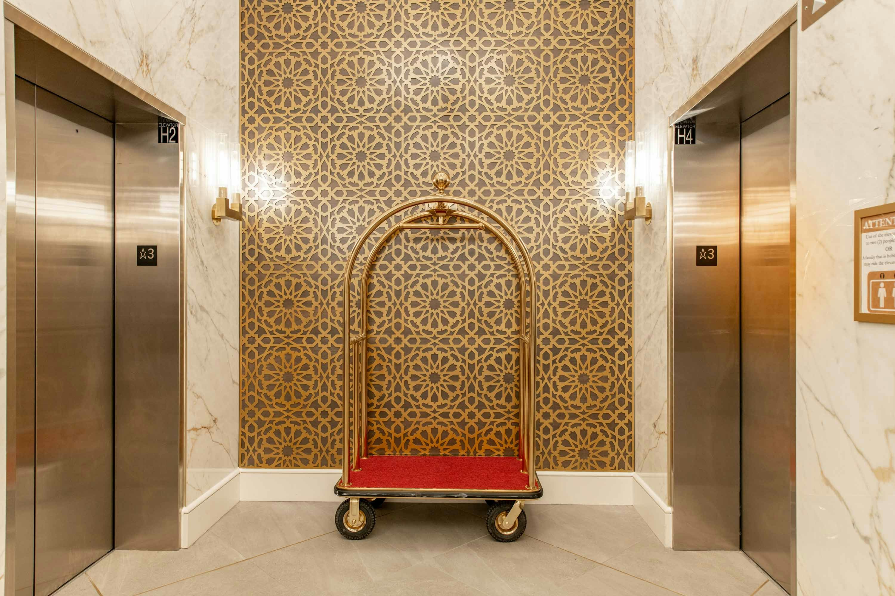 Sutton Place Hotel Halifax 12/40