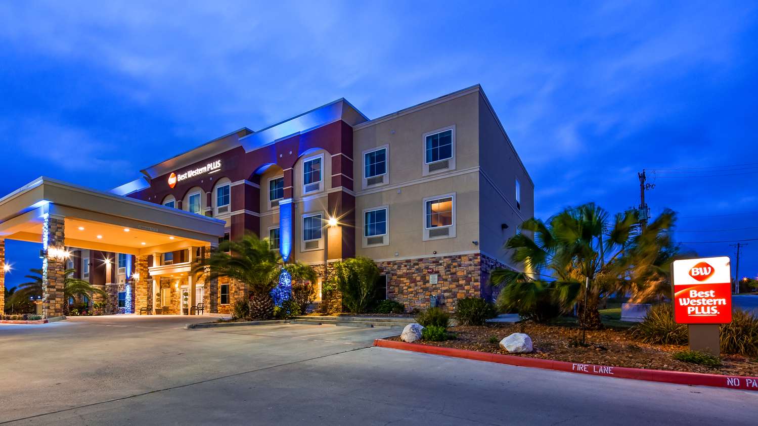 Best Western Plus Kenedy Inn 2/29