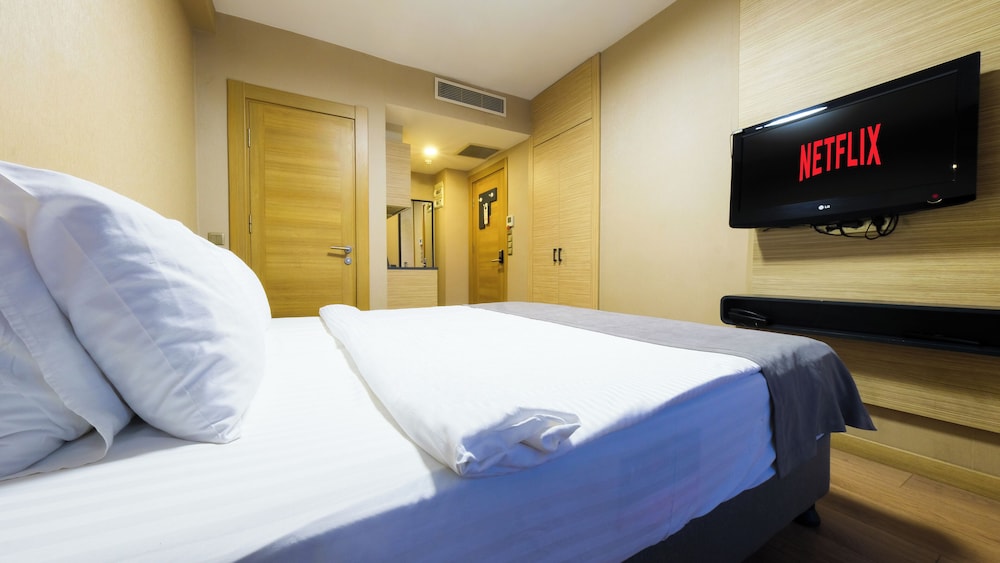 غرفة اقتصادية ثلاثية بسرير كوين، Endless Comfort Hotel Taksim 6/7