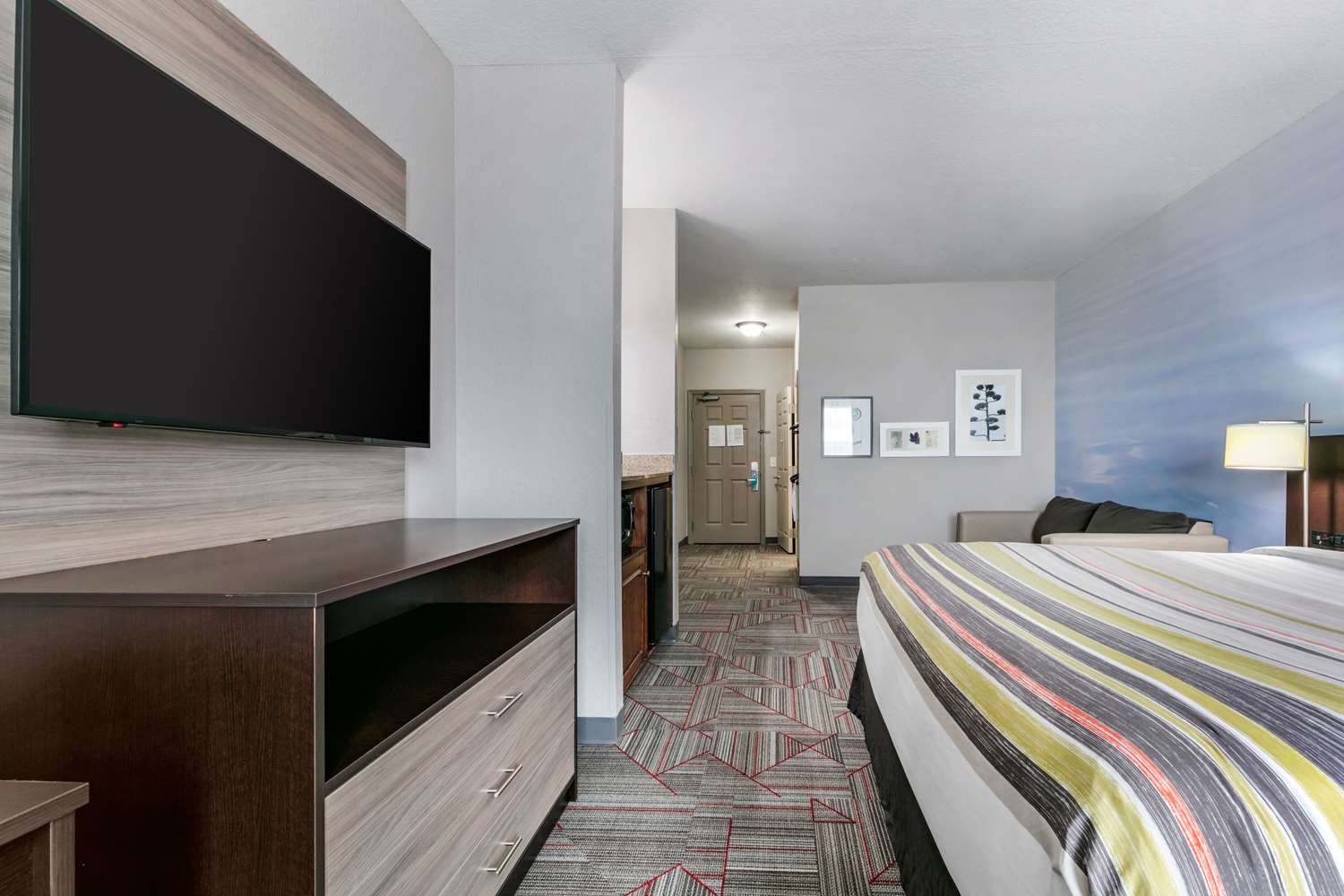 Clarion Pointe Columbus-Bradley Park 14/39
