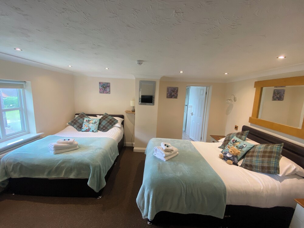 Parkside Guest House 4/50