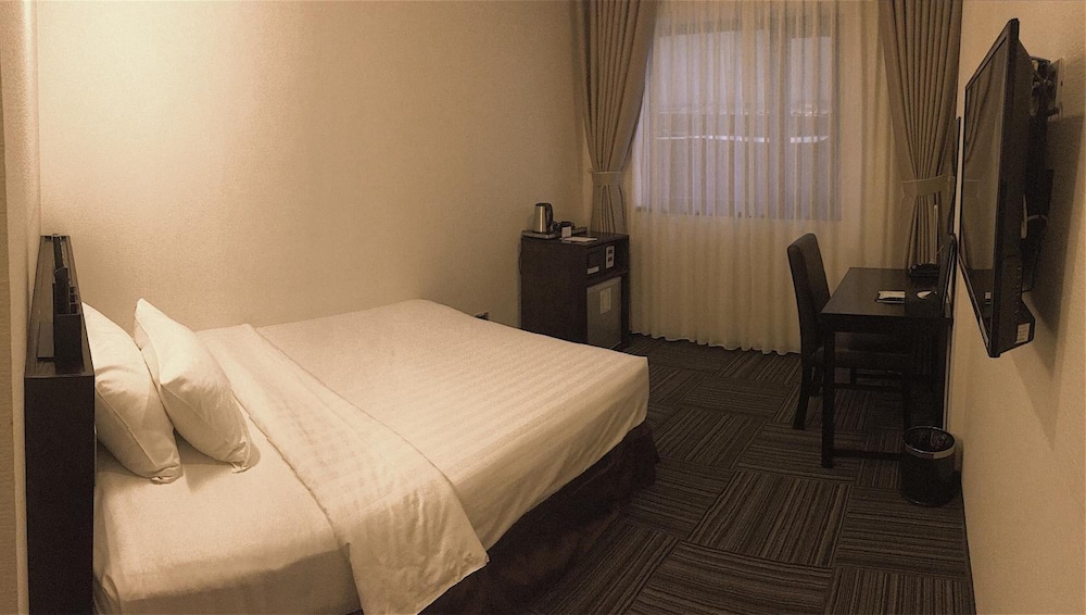 Sakura Hotel 3 27/56