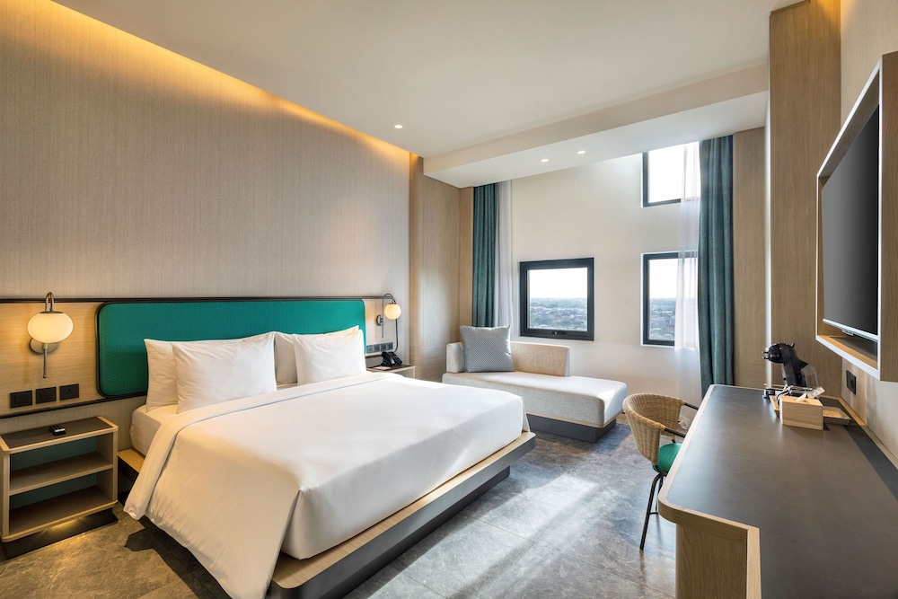 Room at VIVERE Hotel, ARTOTEL Curated, Gading Serpong