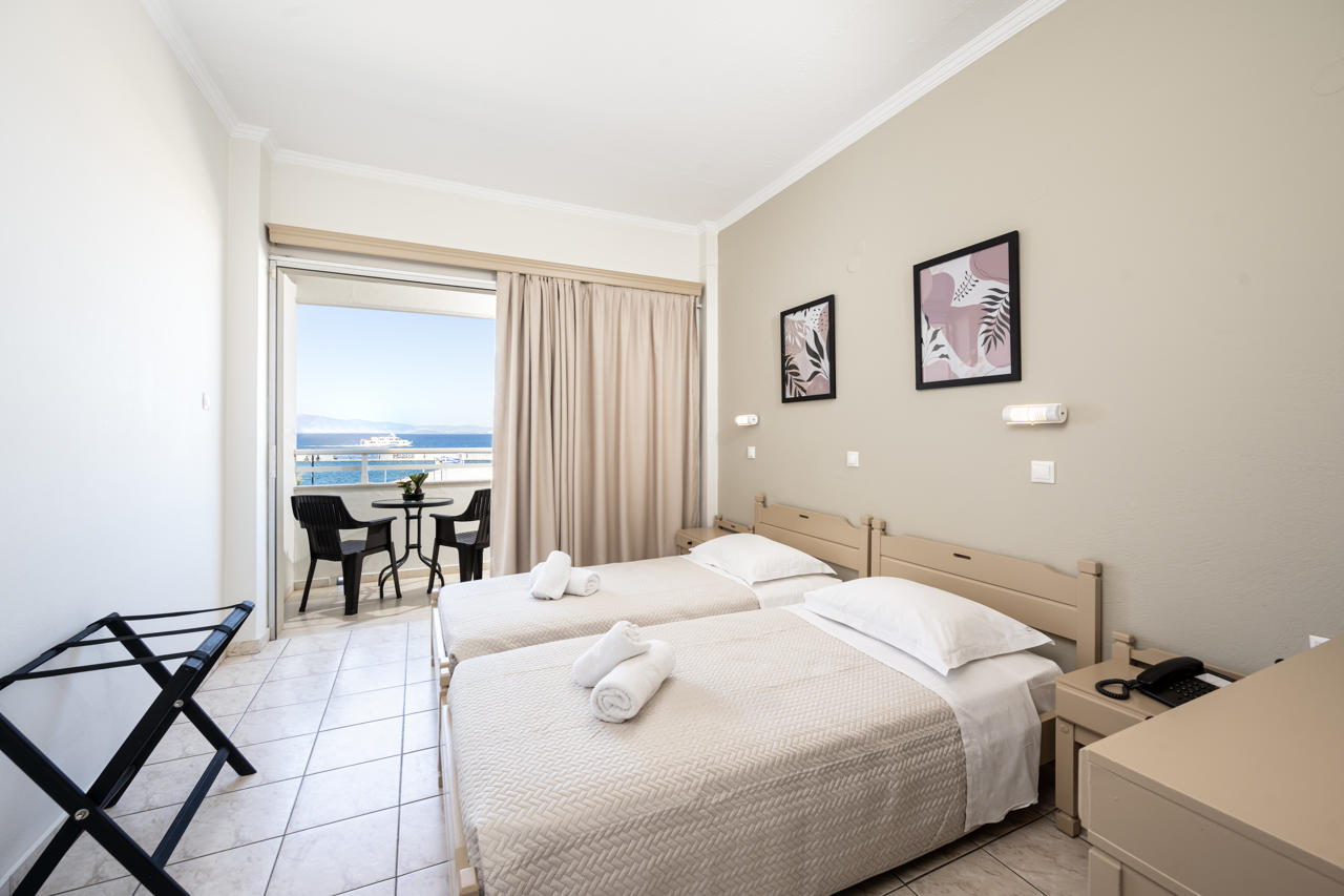 Zephyros Hotel 8/39