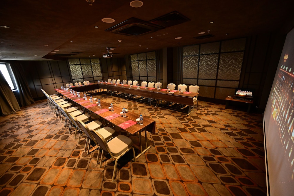 Ramada by Wyndham Erzurum 23/46