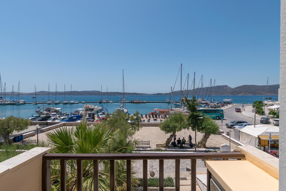 PORTIANI HOTEL 33/34