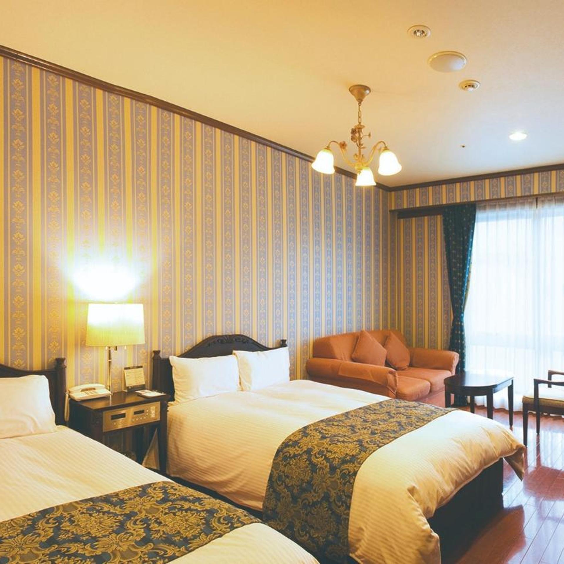 Old England Dogo Yamanote Hotel 35/50