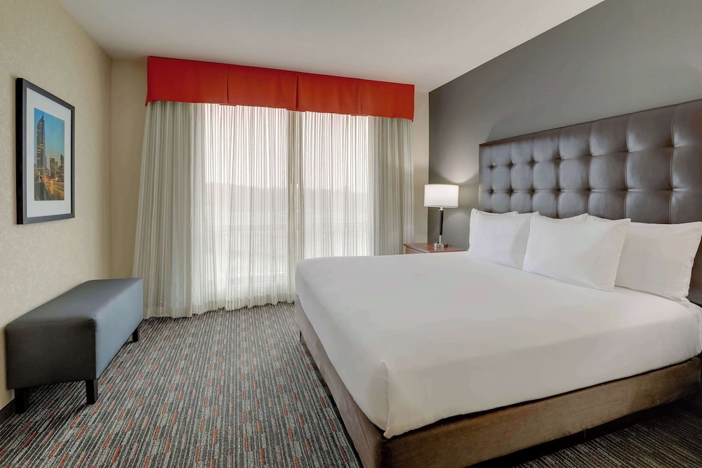 Drury Inn Suites Charlotte Arrowood 18/50