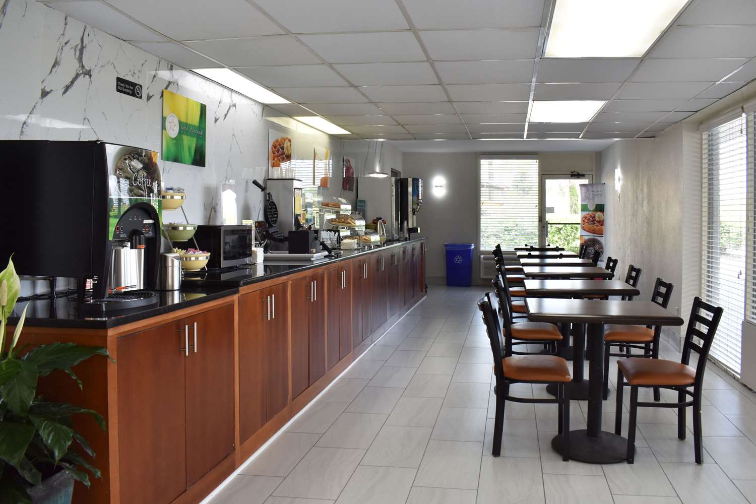Quality Inn Manning I-95 7/11