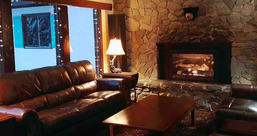 Crystal Mountain Hotels 30/50