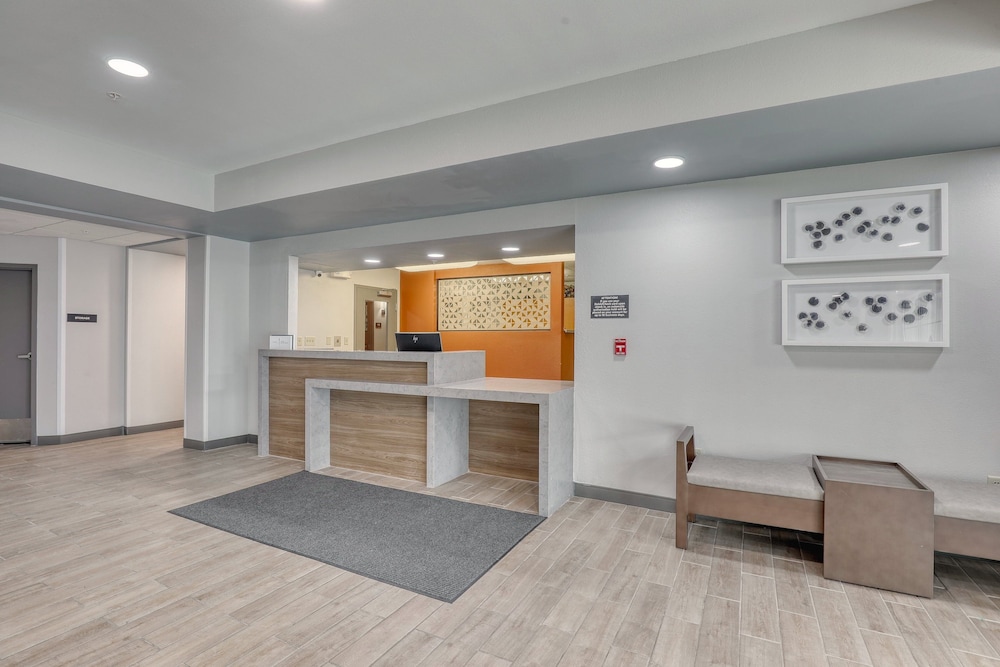 Candlewood Suites Milwaukee Airport-Oak Creek 13/73