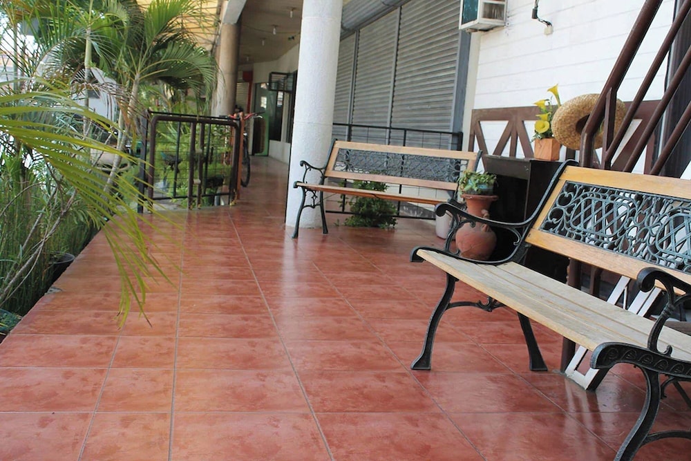 St. Nicolas Inn CDO City Center 55/55