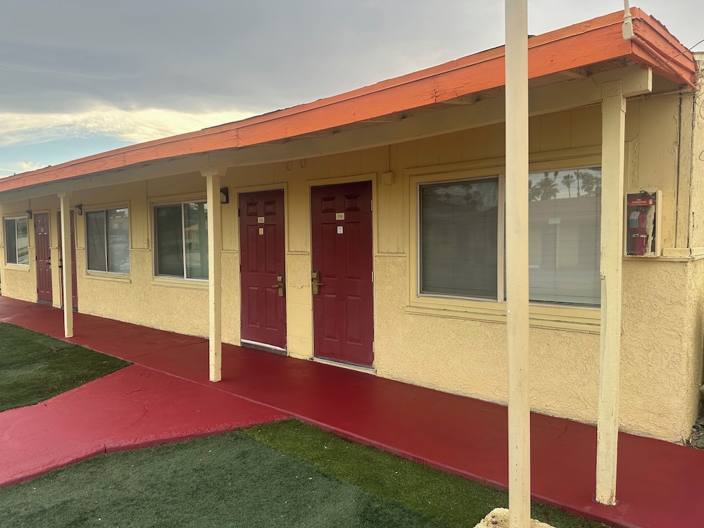 Ruta Motel 4/54