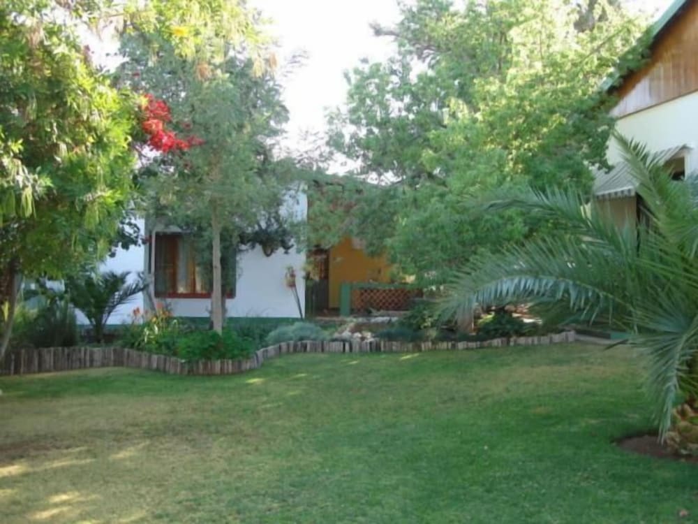 Corona Guest Farm 36/50