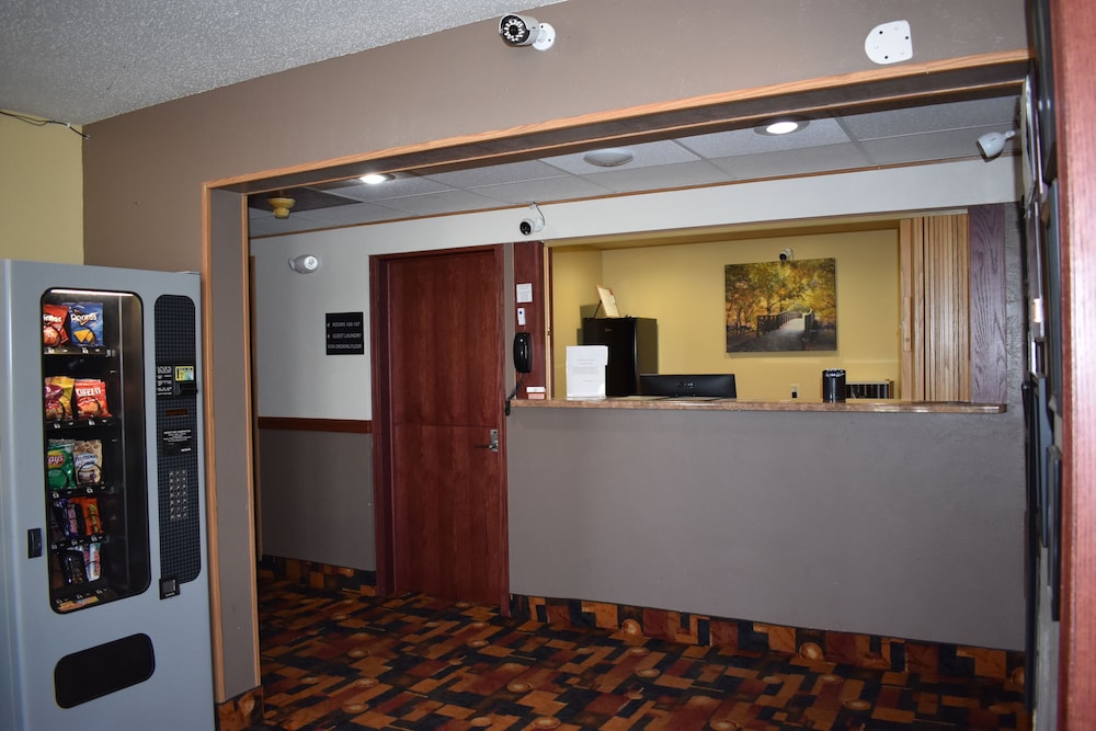Heartland Hotel And Suites 5/62