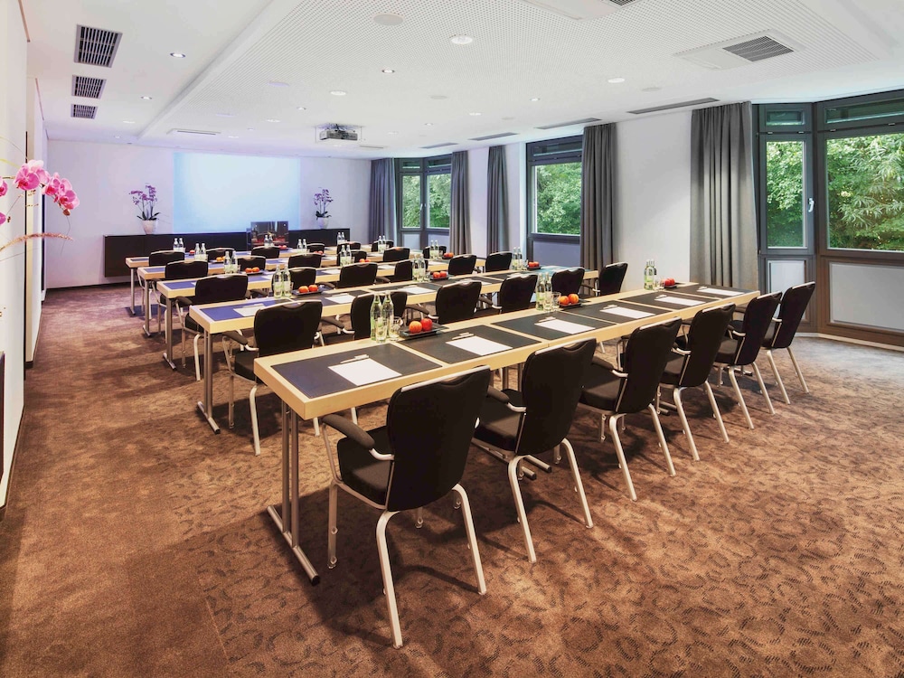 Movenpick Hotel Munchen Airport 61/68