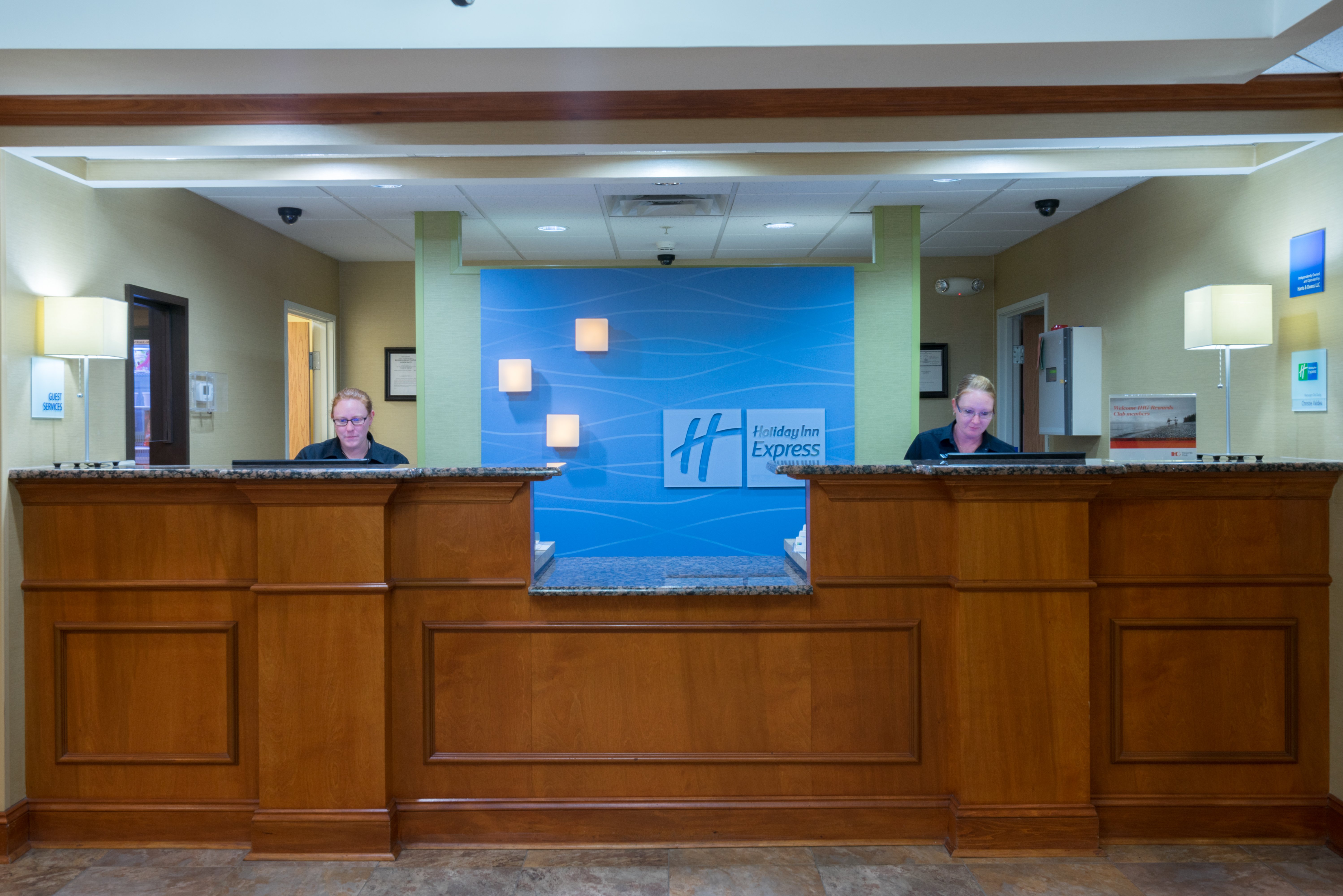 Holiday Inn Express Charles Town 8/62