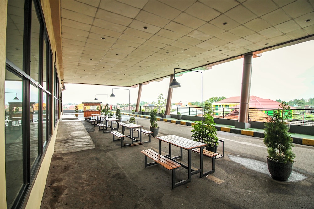 OYO Flagship 483 Tamansari Panoramic Bandung 23/33