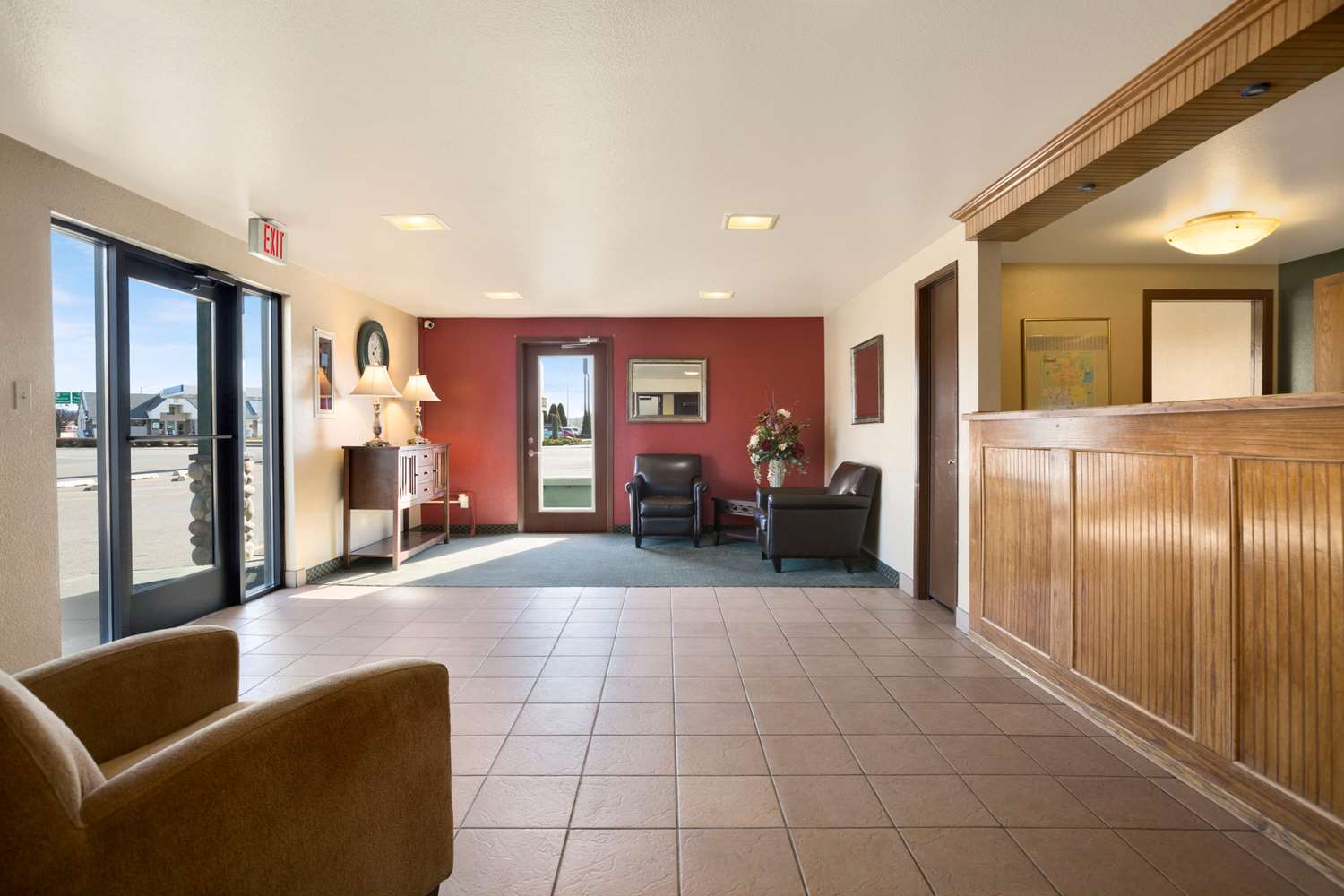 Super 8 by Wyndham Coeur d'Alene 2/32
