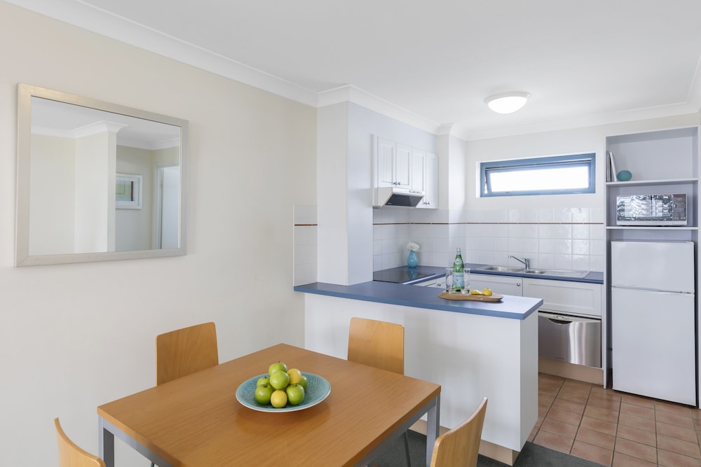 Oaks Gold Coast Calypso Plaza Suites 50/72