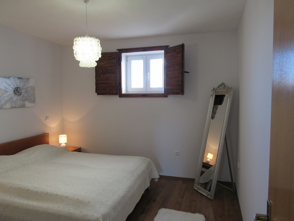 HOUSE KLAUDIJA 22/50