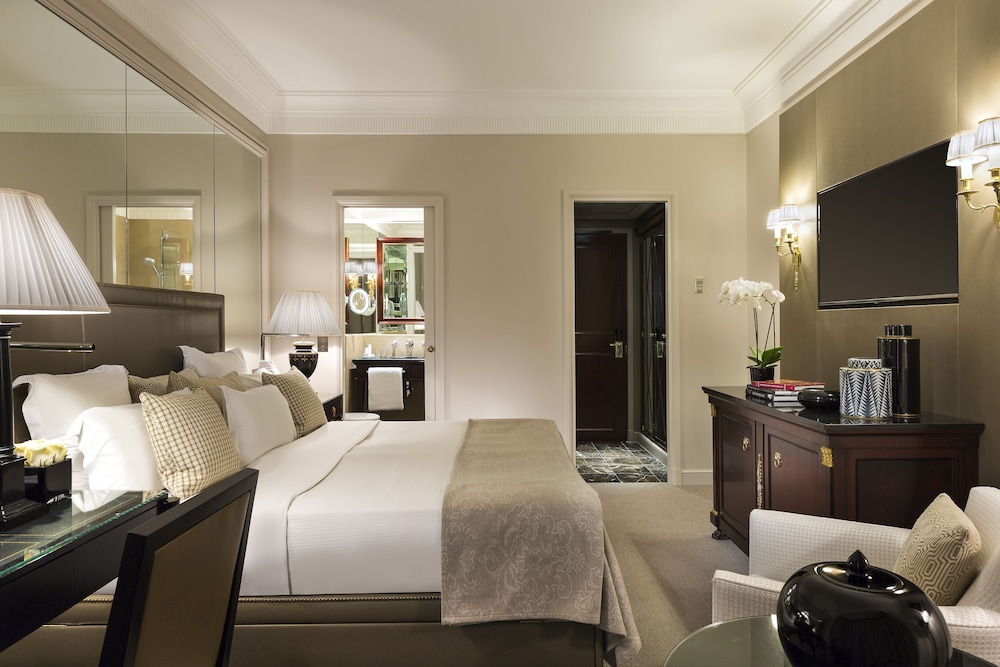 Hotel Francois 1Er 12/52