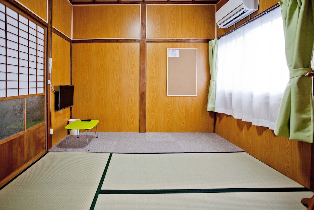 Dormitory Sandanya Guesthouse 21/50