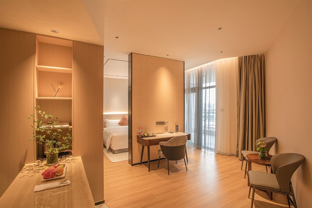 Lia Charlton Hotel Shenzhen 22/48