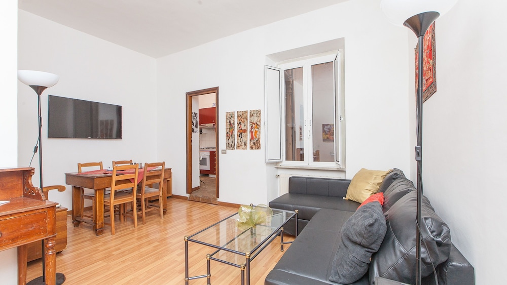 Rental In Rome The Heart Of Trastevere 13/18